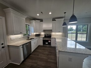 892 Forehand Rd in Pikeville, NC - Building Photo - Building Photo