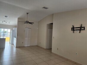 2403 W 76th St in Hialeah, FL - Building Photo - Building Photo