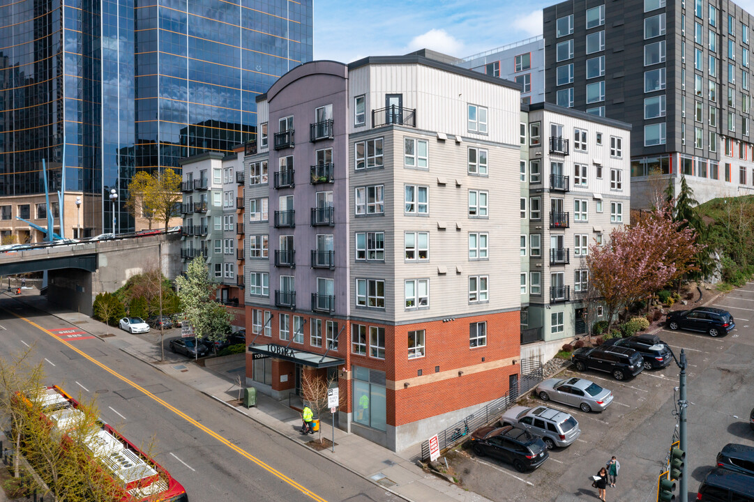 Tobira in Seattle, WA - Foto de edificio
