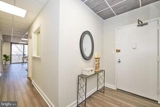 4242 East-West Hwy in Bethesda, MD - Building Photo - Building Photo