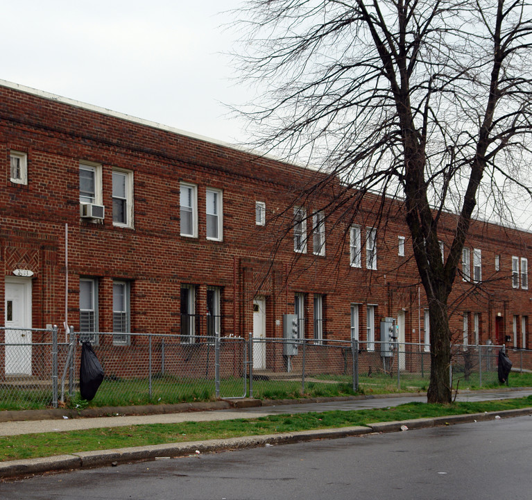 2009 I St NE in Washington, DC - Building Photo