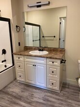 1300 Market St, Unit 204 in Redding, CA - Building Photo - Building Photo