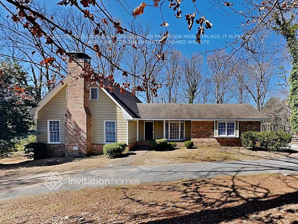 6297 Queens Ct in Riverdale, GA - Building Photo