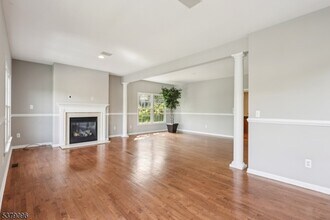 91 Mountain Blvd in Watchung, NJ - Foto de edificio - Building Photo