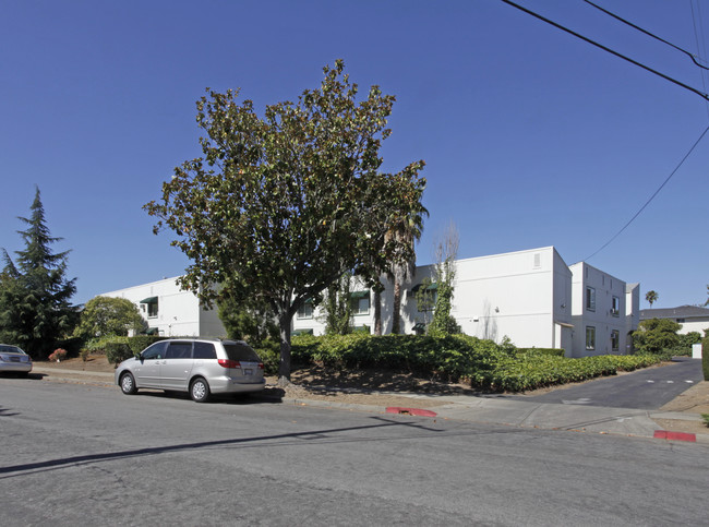 Wooddale Apartments in Sunnyvale, CA - Building Photo - Building Photo