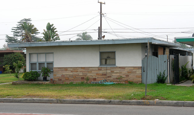 9792 Belfast Dr in Garden Grove, CA - Foto de edificio - Building Photo