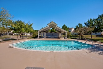 Sycamore Point Apartment Homes in Leesville, LA - Building Photo - Building Photo