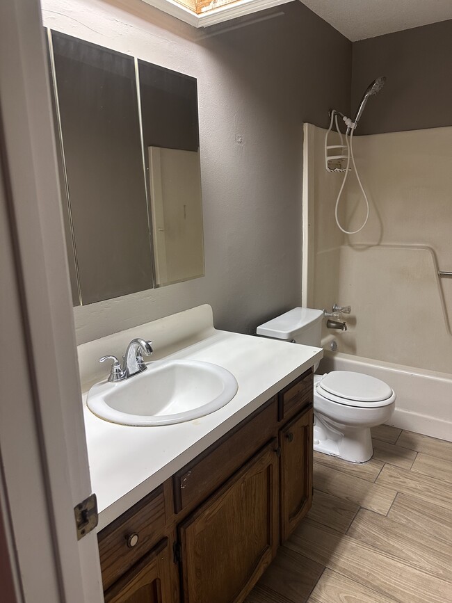 property at 5147 Berryville Ct