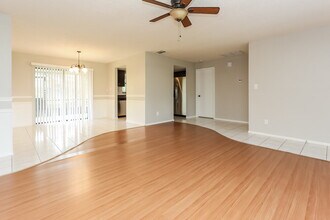 1138 SE 13th St in Cape Coral, FL - Building Photo - Building Photo