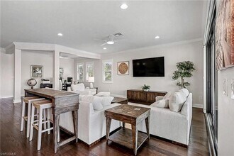 15181 Butler Lake Dr in Naples, FL - Foto de edificio - Building Photo