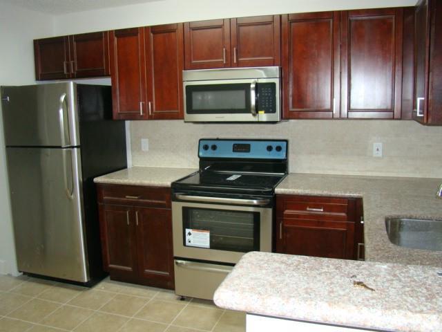 11295 W Atlantic Blvd in Coral Springs, FL - Building Photo - Building Photo