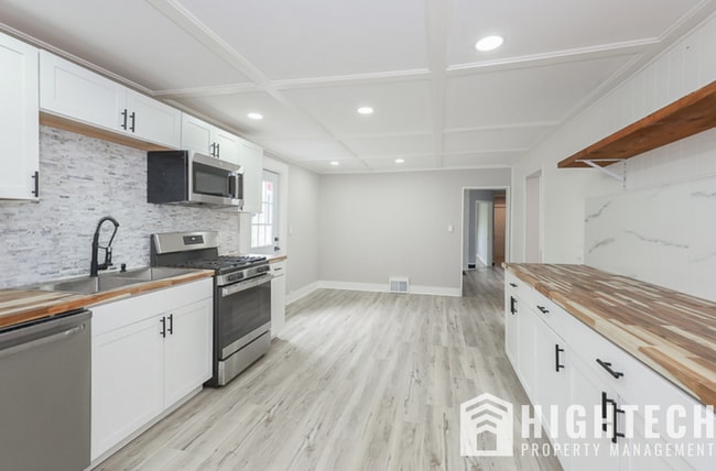 property at 1501 Starkweather Ave