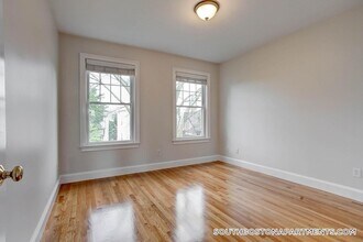 168 W 9th St in Boston, MA - Building Photo - Building Photo