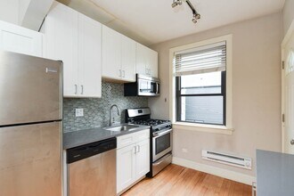 2328.5 N Rockwell St in Chicago, IL - Building Photo - Building Photo