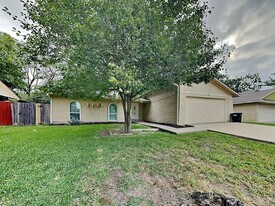 829 Via Valencia in Mesquite, TX - Building Photo
