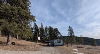 52 Ruby Ln in Lewistown, MT - Building Photo