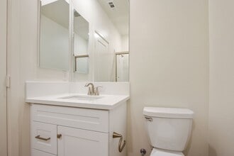 18377 Iris Ln in Yorba Linda, CA - Building Photo - Building Photo
