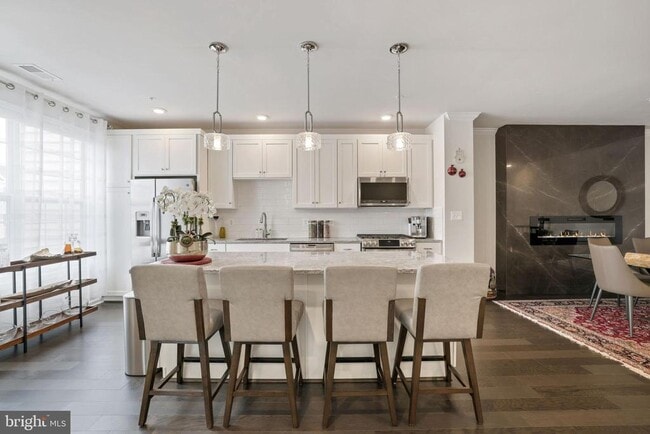 property at 23275 Milltown Knoll Square