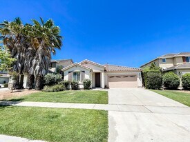 1837 Boardwalk Dr in Marysville, CA - Building Photo