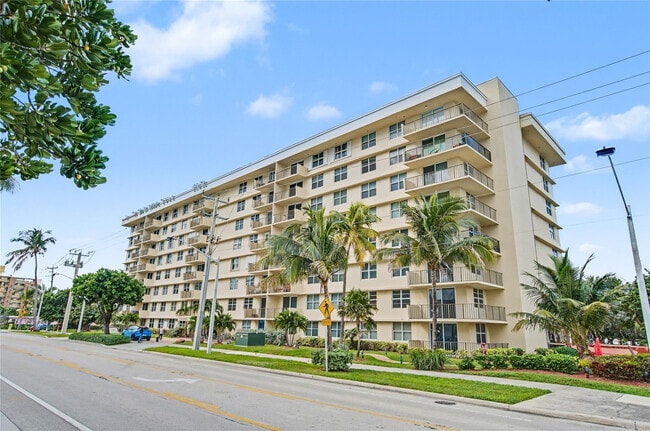 property at 1009 N Ocean Blvd