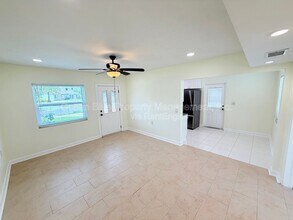 1000 Bay Pine Blvd in Indian Rocks Beach, FL - Building Photo - Building Photo