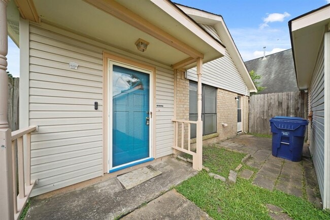 17651 Northfalk Dr in Houston, TX - Building Photo - Building Photo