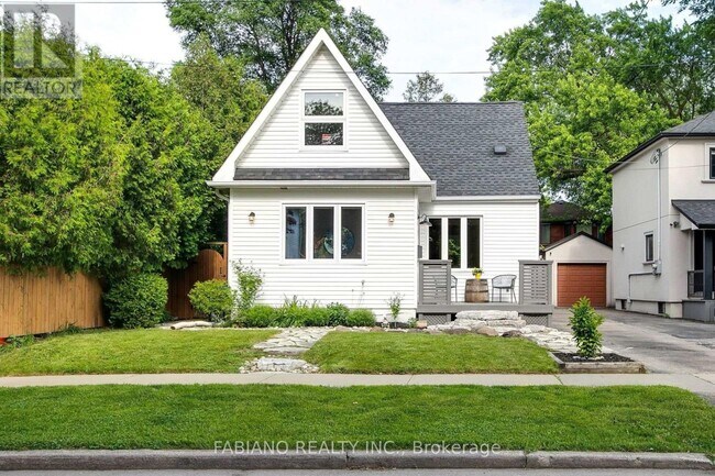 property at 3 Chiswick Ave