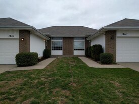 1814 Cedarcrest Ave in Nixa, MO - Building Photo