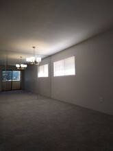 701 N Los Felices Cir W in Palm Springs, CA - Building Photo - Building Photo