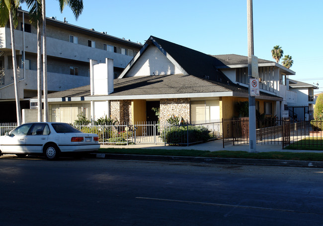 701 S Grevillea Ave in Inglewood, CA - Building Photo - Building Photo