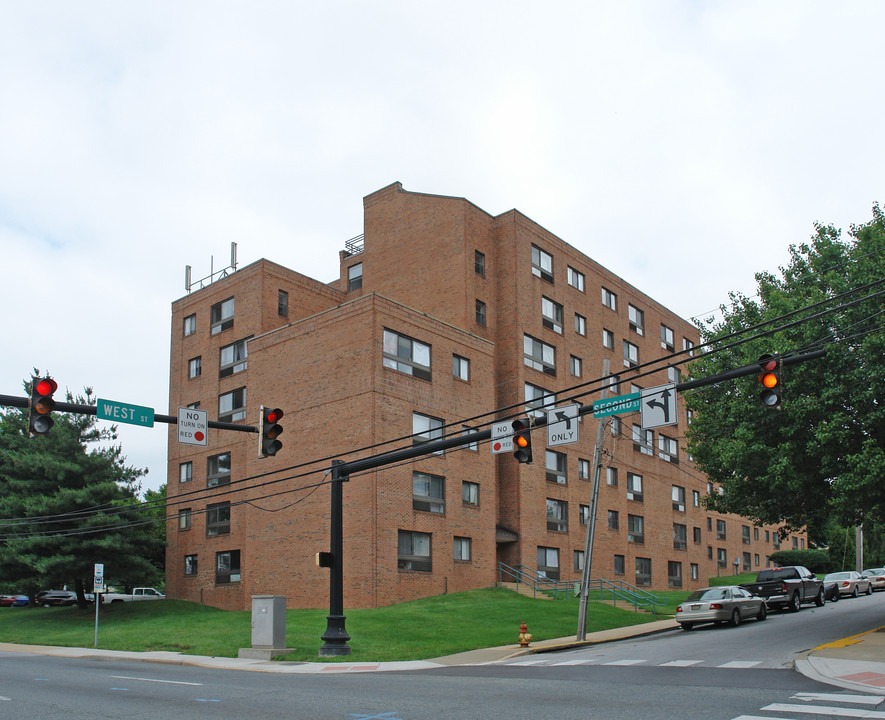 Quaker Hill Place in Wilmington, DE - Building Photo