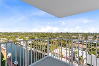 2881 NE 33rd Ct, Unit PH A in Fort Lauderdale, FL - Building Photo - Building Photo