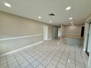11612 Painted Hills Ln in Tampa, FL - Building Photo - Building Photo