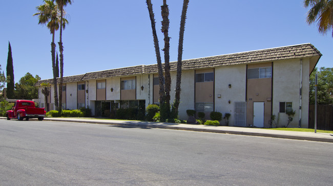 3600 Dana St in Bakersfield, CA - Building Photo - Building Photo