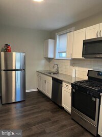 1462 N 59th St photo'