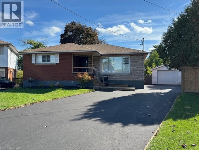 property at 16 Doreen Ct