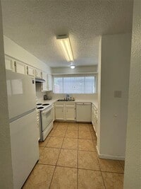 2305 Broadlawn Dr photo'