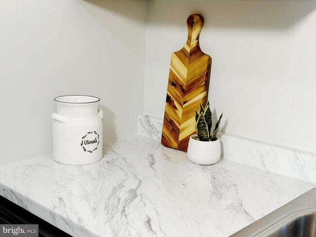 112 Duvall Ln in Gaithersburg, MD - Building Photo - Building Photo