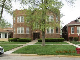 7730 S Michigan Ave, Unit 1st Floor in Chicago, IL - Building Photo