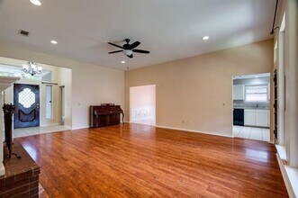 2100 Remmington Dr in Flower Mound, TX - Building Photo - Building Photo