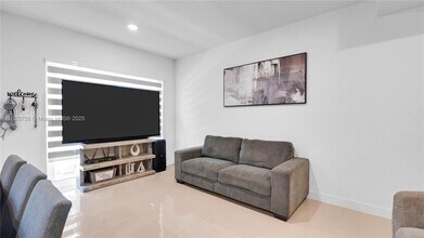 25664 SW 143rd Path in Princeton, FL - Building Photo - Building Photo