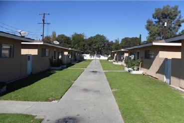 1865-1879 Houston Ave in Fullerton, CA - Building Photo - Building Photo