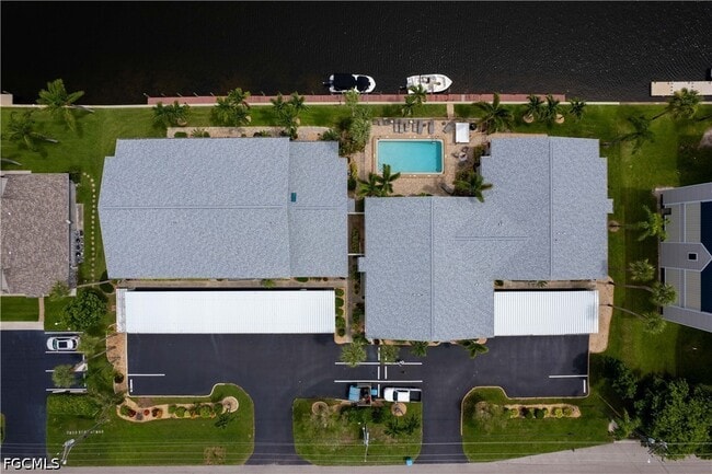 property at 1409 SE 46th Ln