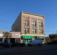 1216-1218 7th Ave in Beaver Falls, PA - Foto de edificio - Building Photo