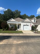 100 Ashby Dr in Clayton, NC - Building Photo