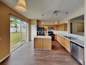1962 Kimlyn Cir in Kissimmee, FL - Building Photo - Building Photo