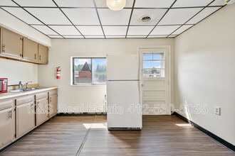 751 Chartiers Ave in Mckees Rocks, PA - Building Photo - Building Photo