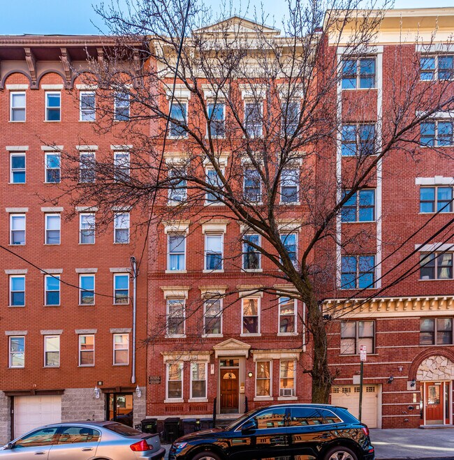 129 Clinton St in Hoboken, NJ - Building Photo - Building Photo
