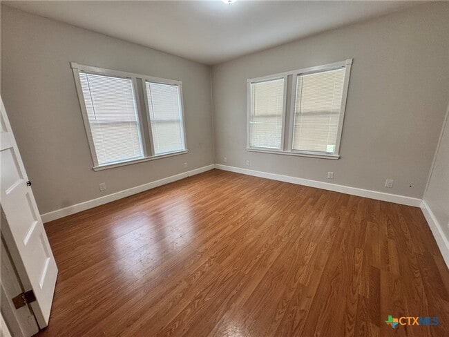 property at 613 N Cherry St