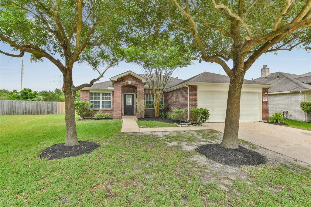 2107 Enchanted Park Ln in Katy, TX - Building Photo